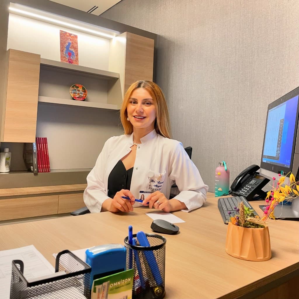 Dre Lamiya ALIYEVA — in the clinic